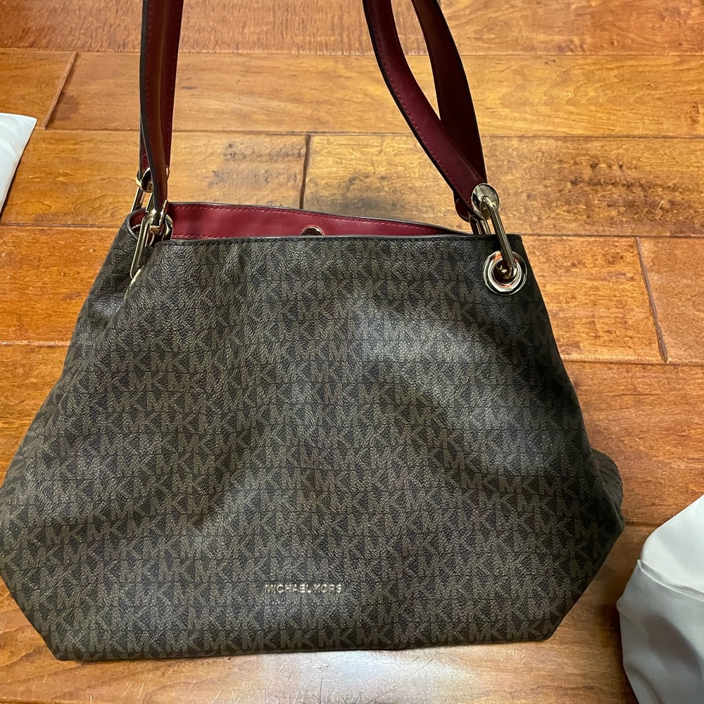 Michael Kors purse